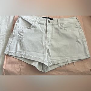 Hollister High-Rise Short-Short. Size 7 W28